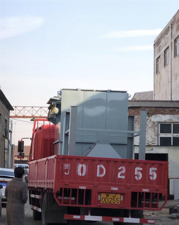 脈沖布袋除塵器，德佳環保發貨通知